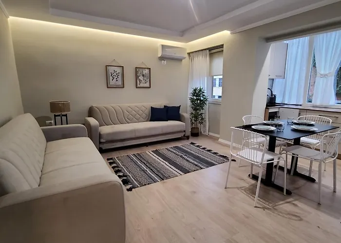 The Whispering Dawn - City Centre Apartment Lejlighed *